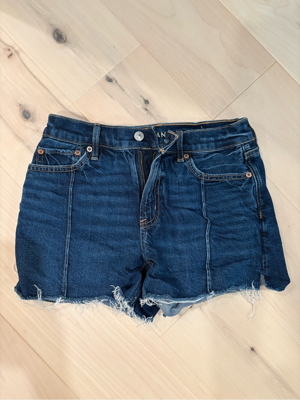 American Eagle Strigid Super High-Waisted Denim Shorts Sz 0